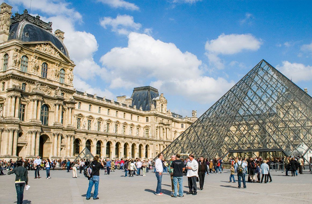 Experience the Best of Paris in a Short Time: Top 5 Must-Visit Attractions